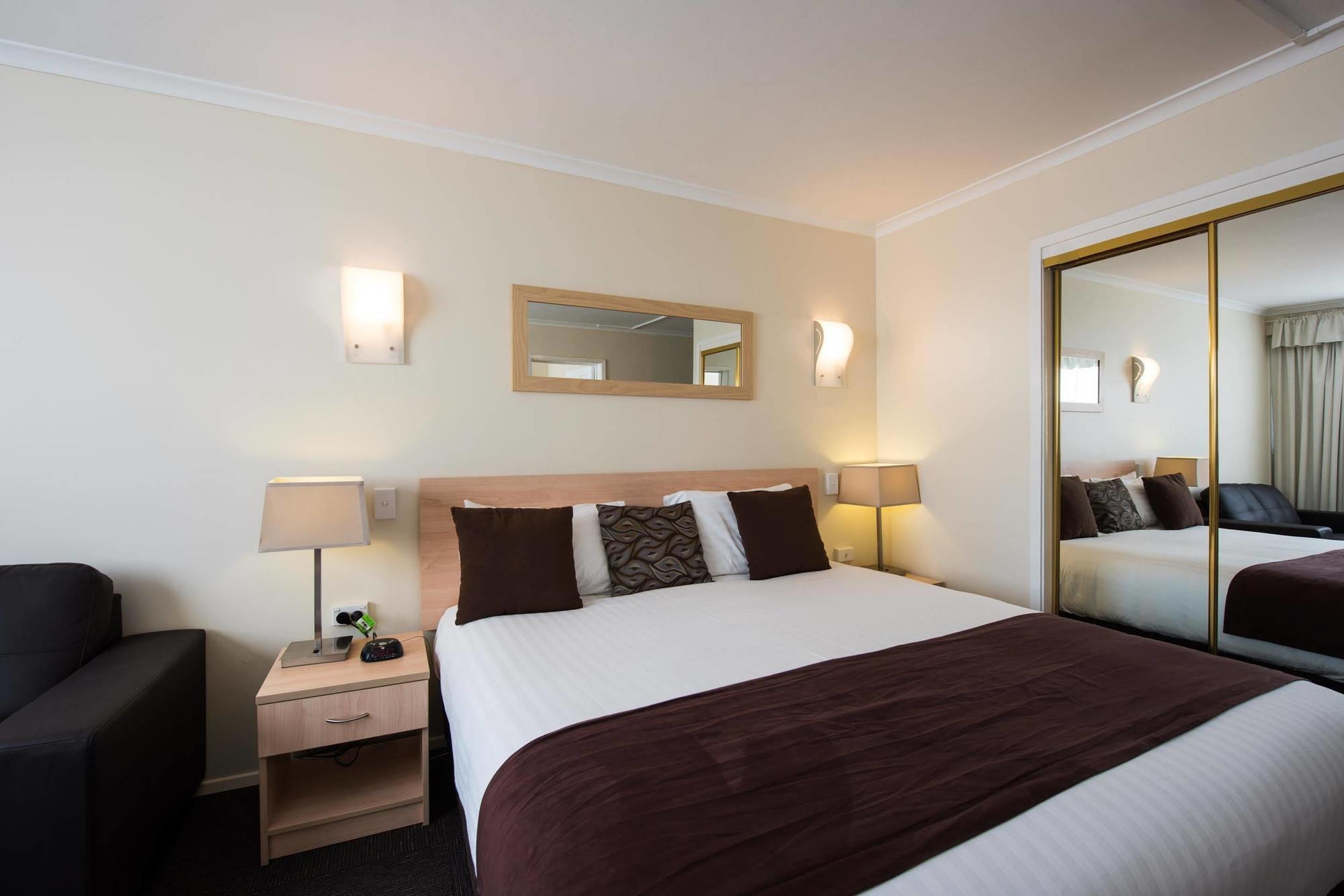 Best Western Balmoral Motor Inn Glenorchy Exterior photo